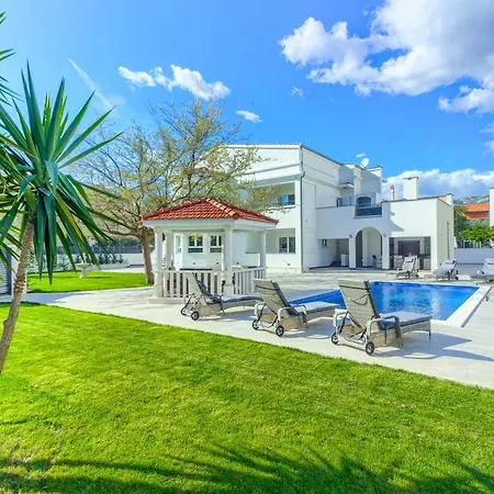 Villa Danica With Heated Pool And Jacuzzi Kastela Exterior photo