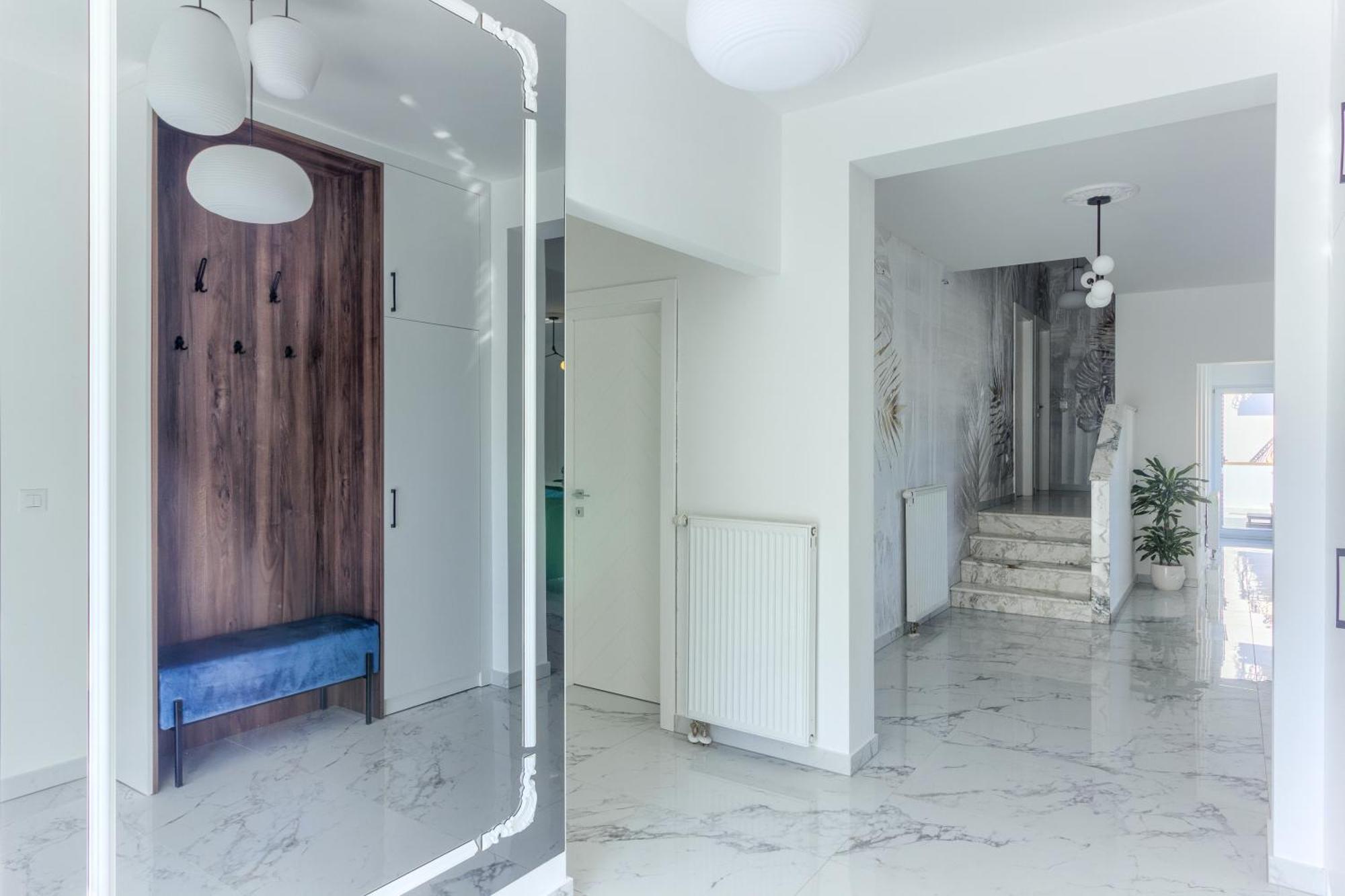 Danica With Heated Pool And Jacuzzi Villa *