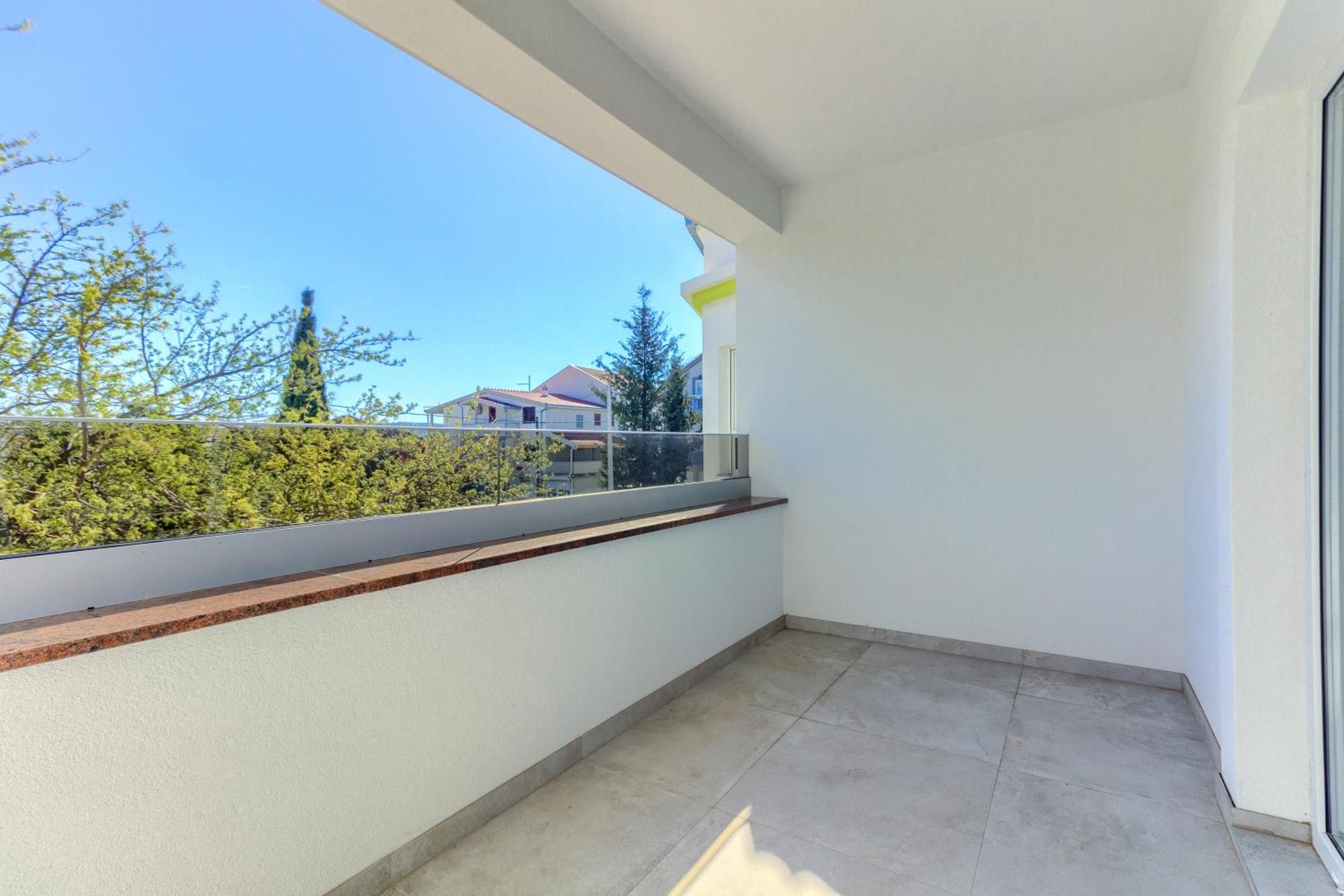 Danica With Heated Pool And Jacuzzi