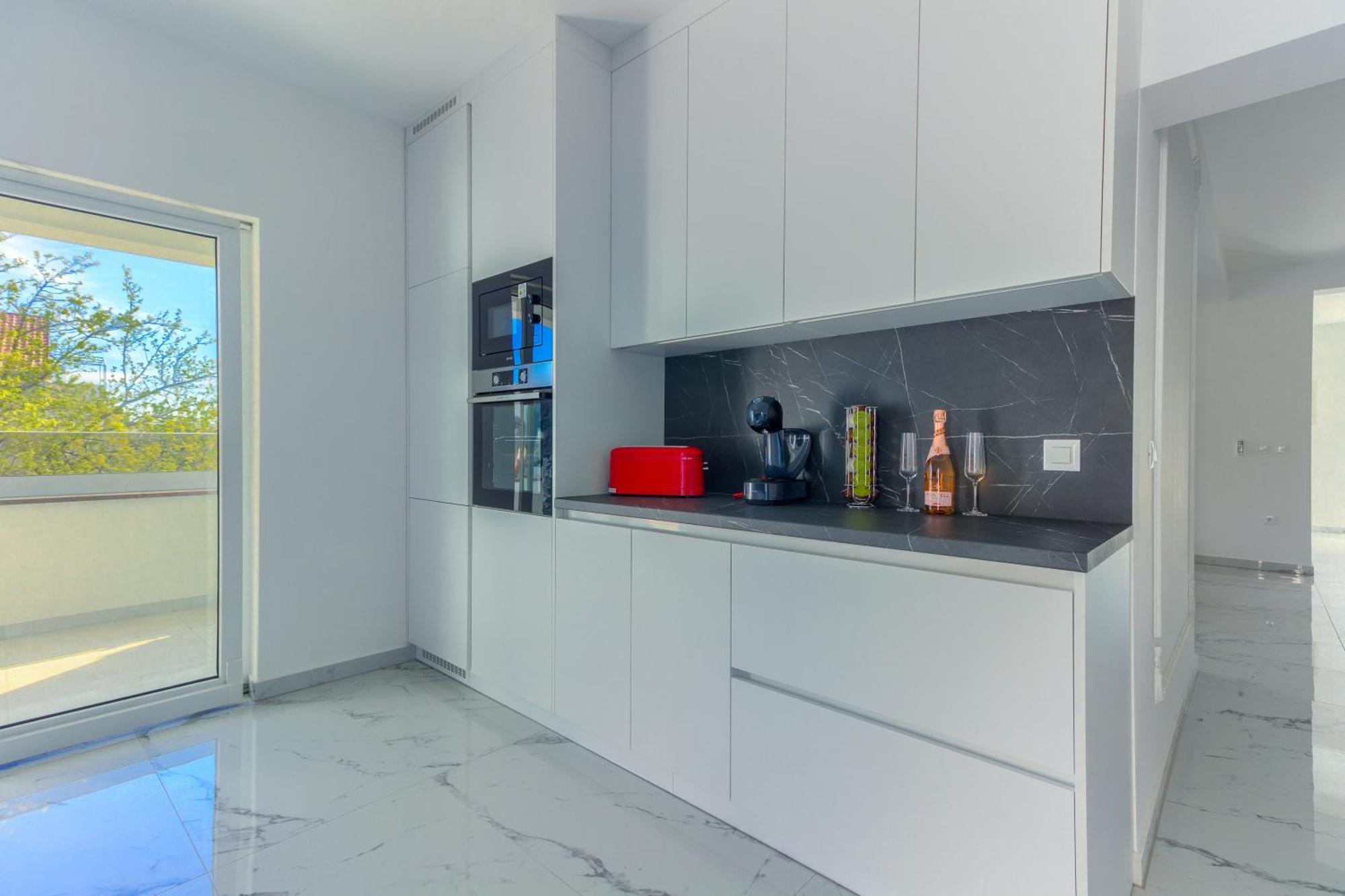 Vila Danica With Heated Pool And Jacuzzi