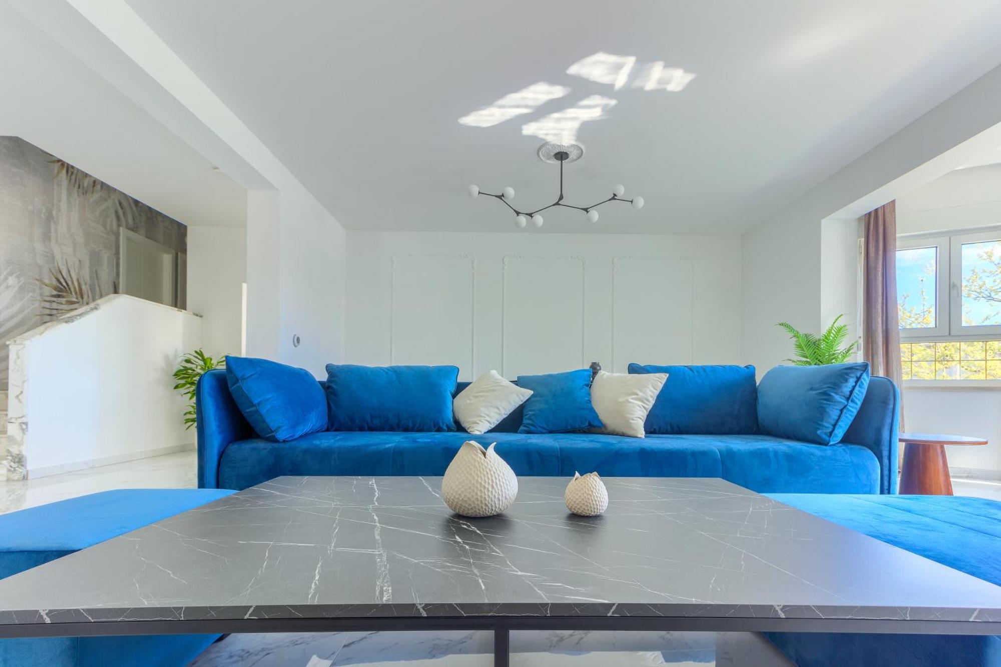 Danica With Heated Pool And Jacuzzi *