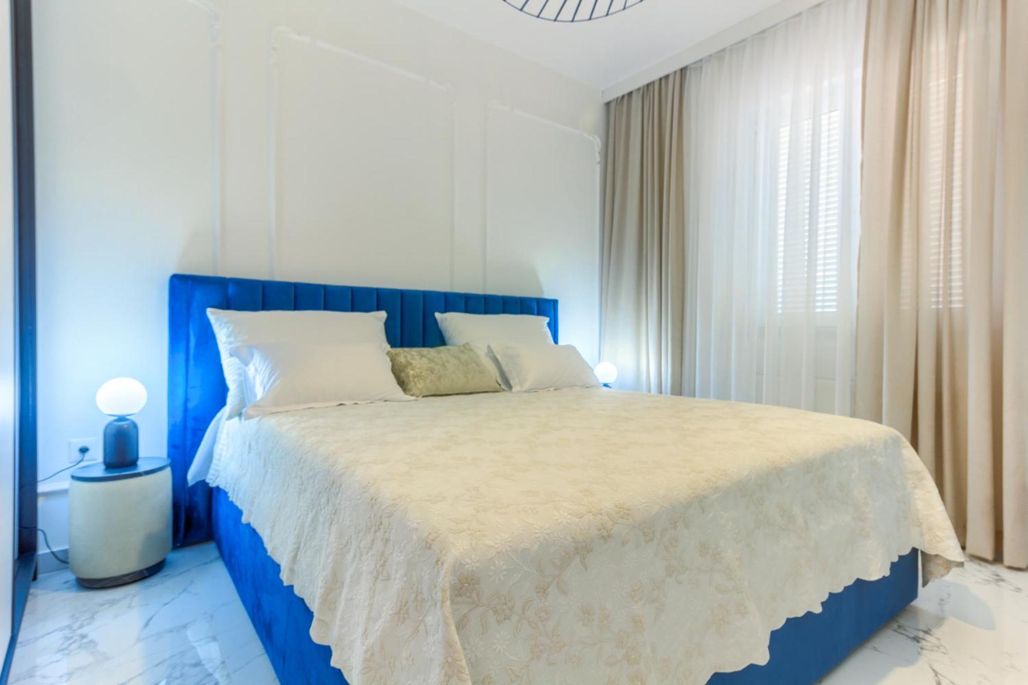 Villa Danica With Heated Pool And Jacuzzi *